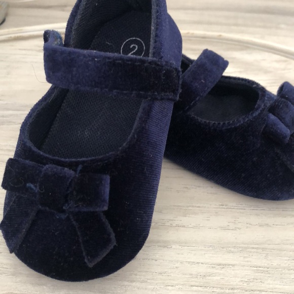 6-12 month baby’s shoes - Picture 7 of 7